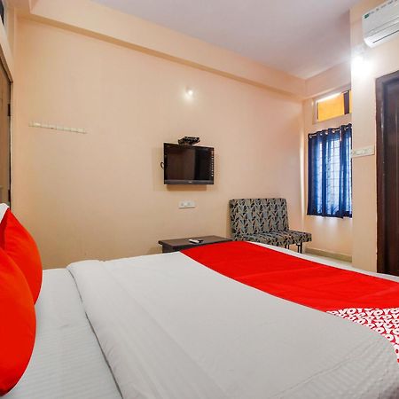 Hotel O R.J.International Pedda Ambarpet Eksteriør billede
