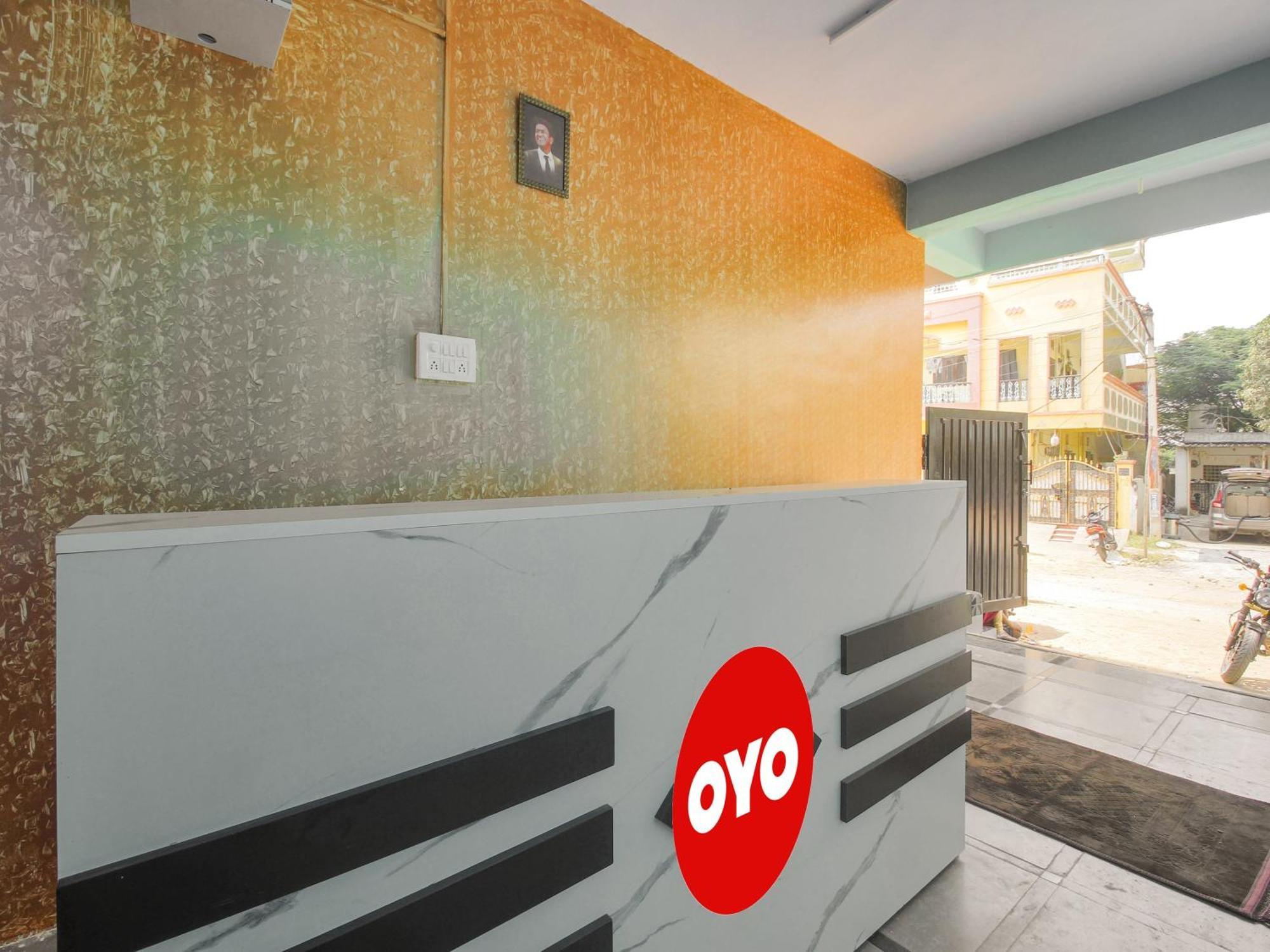 Hotel O R.J.International Pedda Ambarpet Eksteriør billede